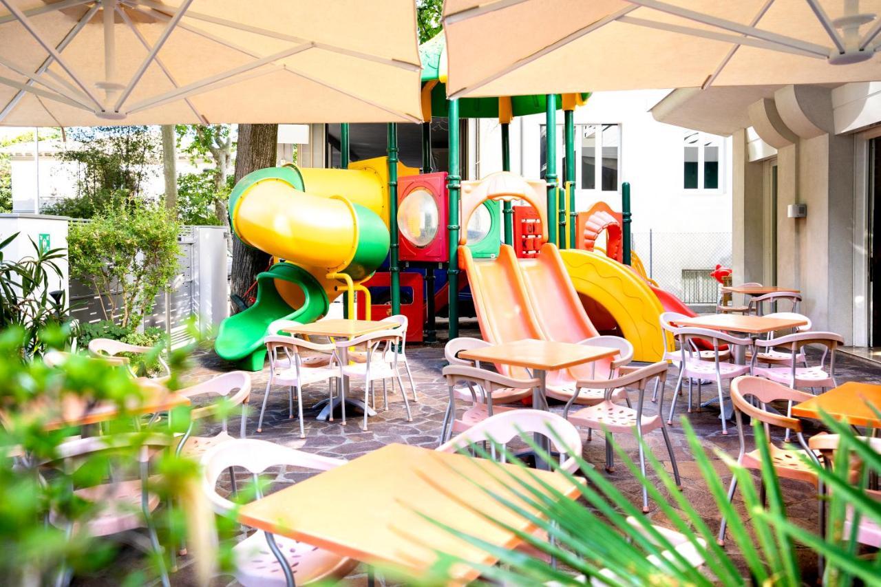 Hotel Angelus Rimini Exteriér fotografie