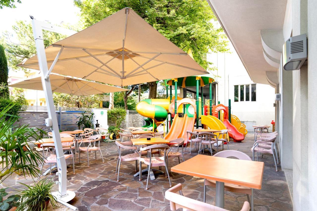 Hotel Angelus Rimini Exteriér fotografie