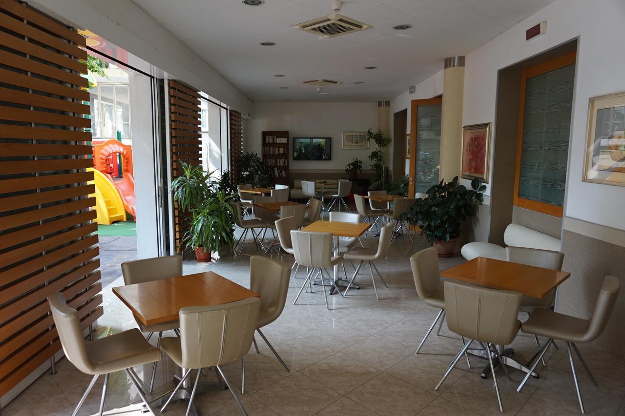 Hotel Angelus Rimini Exteriér fotografie